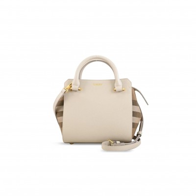 BURBERRY CROSSBODY BAG (21*20*13cm)